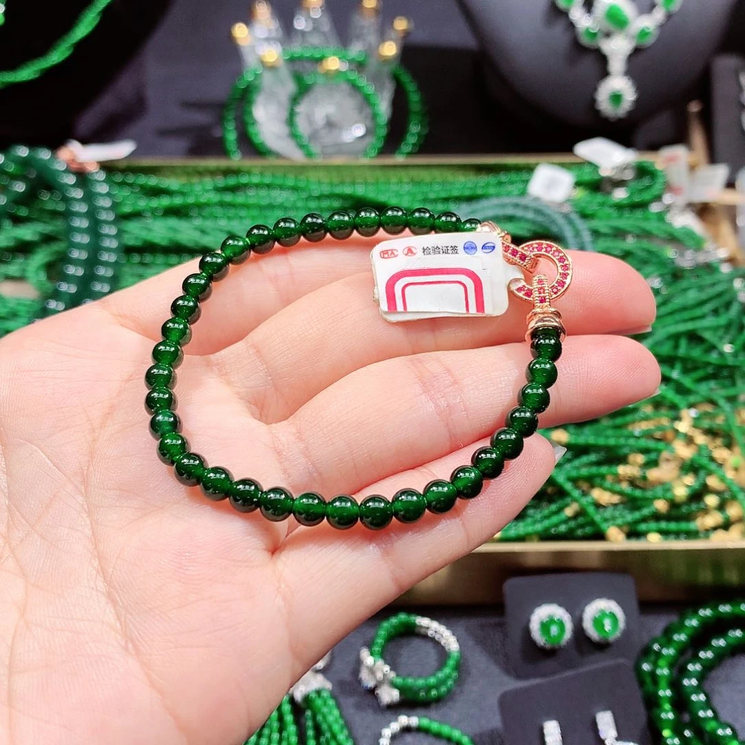 翡翠手链未镶嵌日***?翡翠约卡4.5手链A货