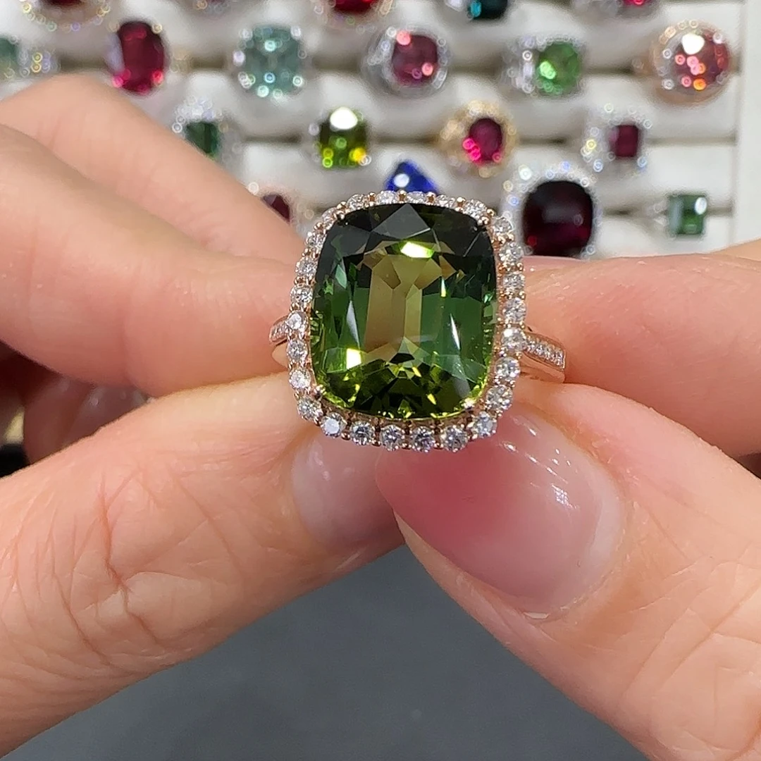 18K金镶嵌碧玺戒指6.94ct