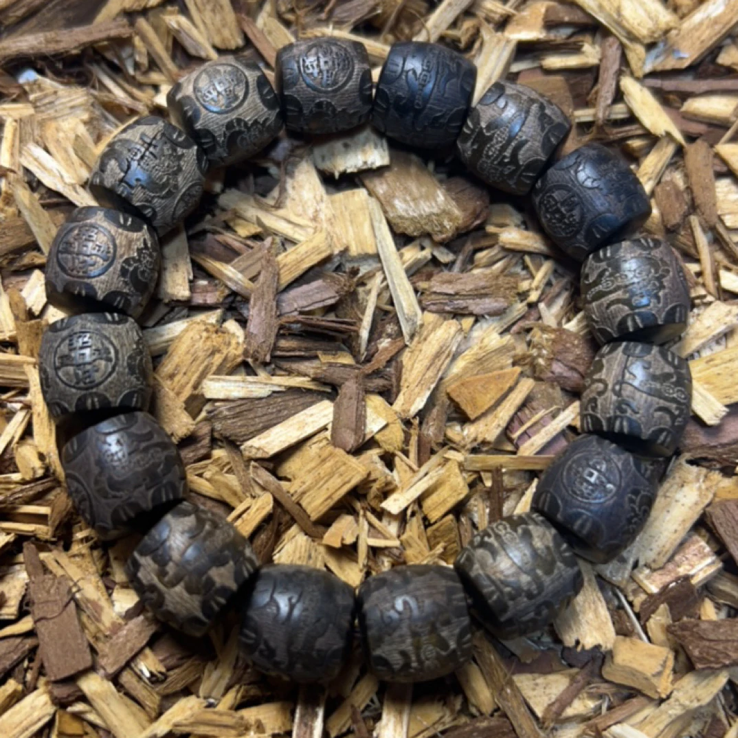 11 福来精选文玩沉香木作手串14mm