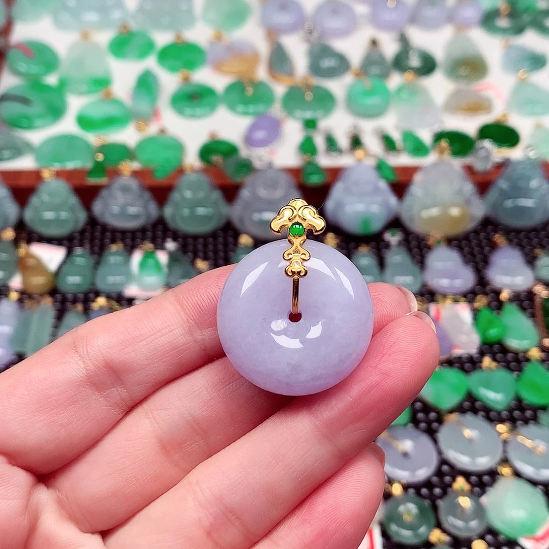 翡翠18K金镶嵌颈饰