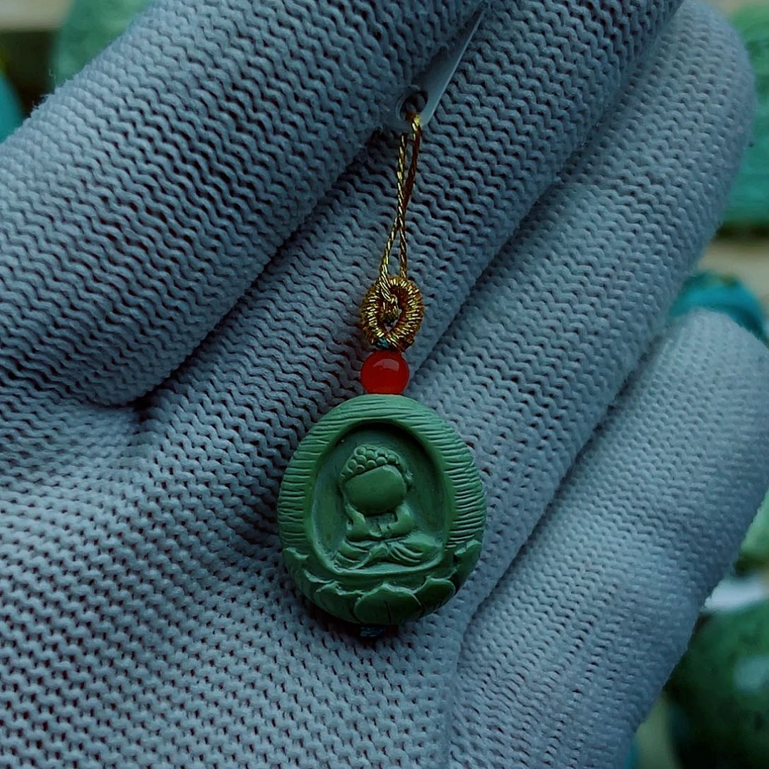 豆***儿绿松石未镶嵌珠宝奇石