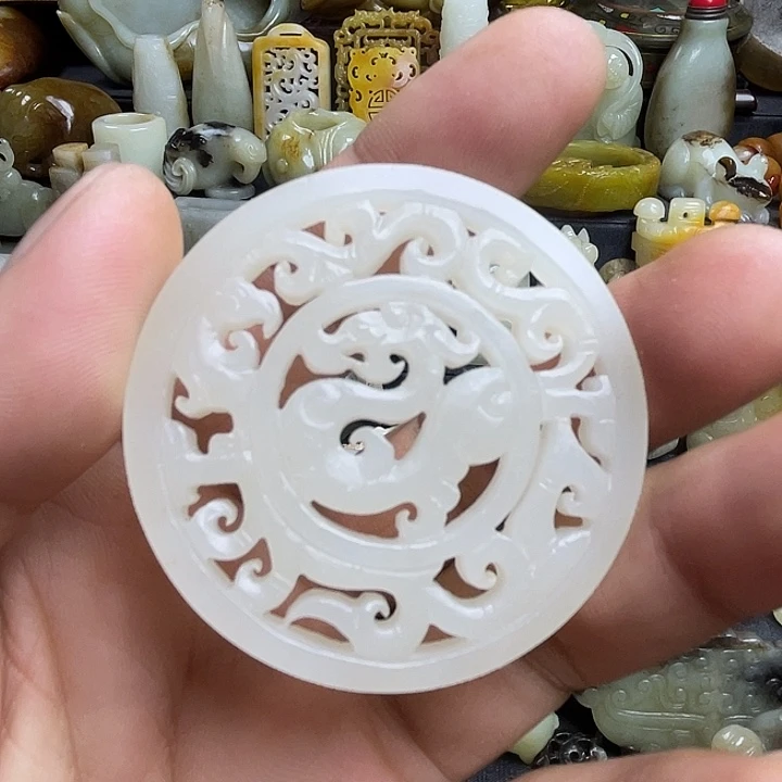 颈饰未镶嵌和田玉