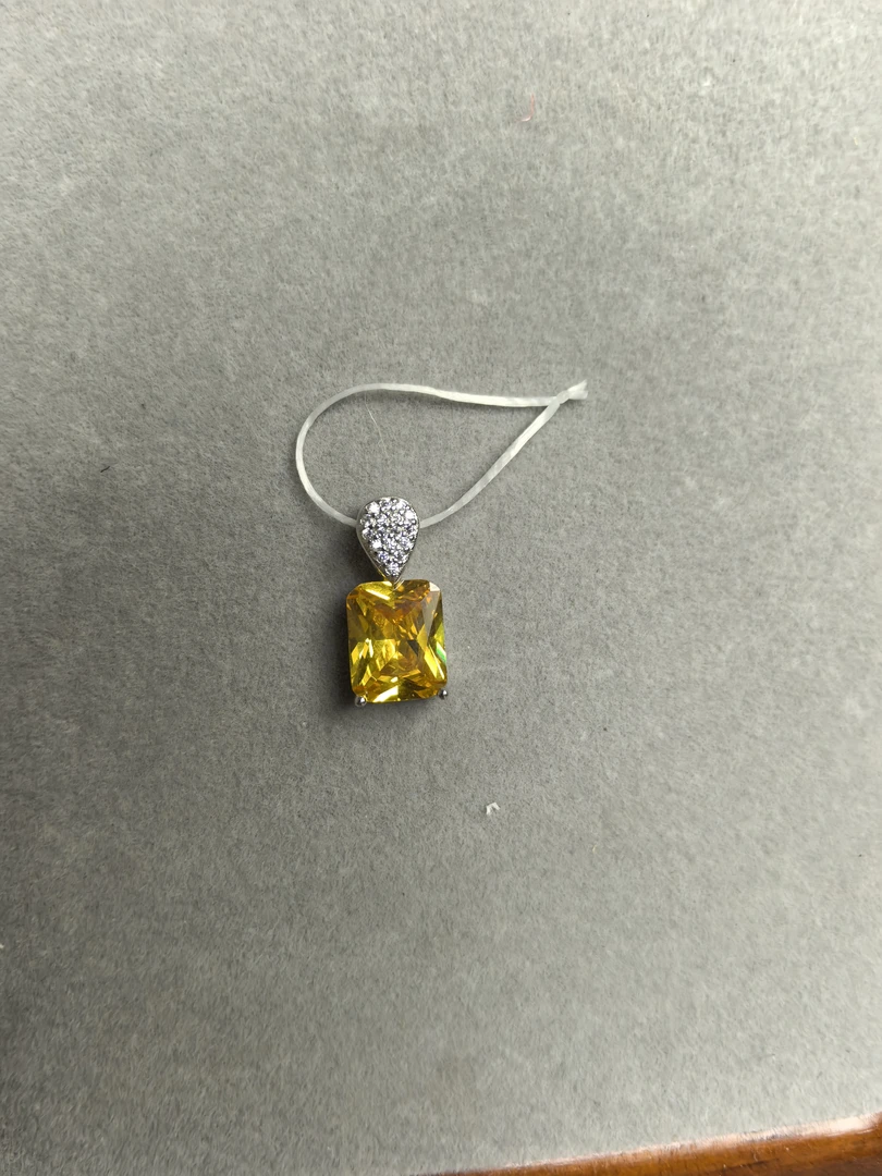 【钻彩珠宝】天然宝石吊坠B68