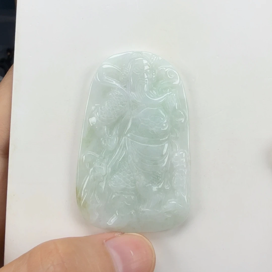 翡翠挂件未镶嵌翡翠