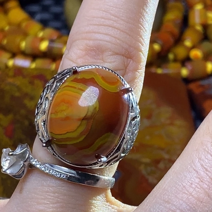 玛瑙/玉髓颈饰未镶嵌