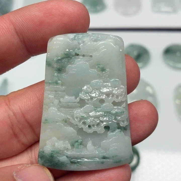 翡翠未镶嵌吊坠(不含链)