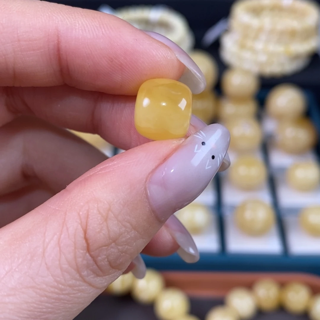 蜜蜡未镶嵌珠宝奇石卡11.4