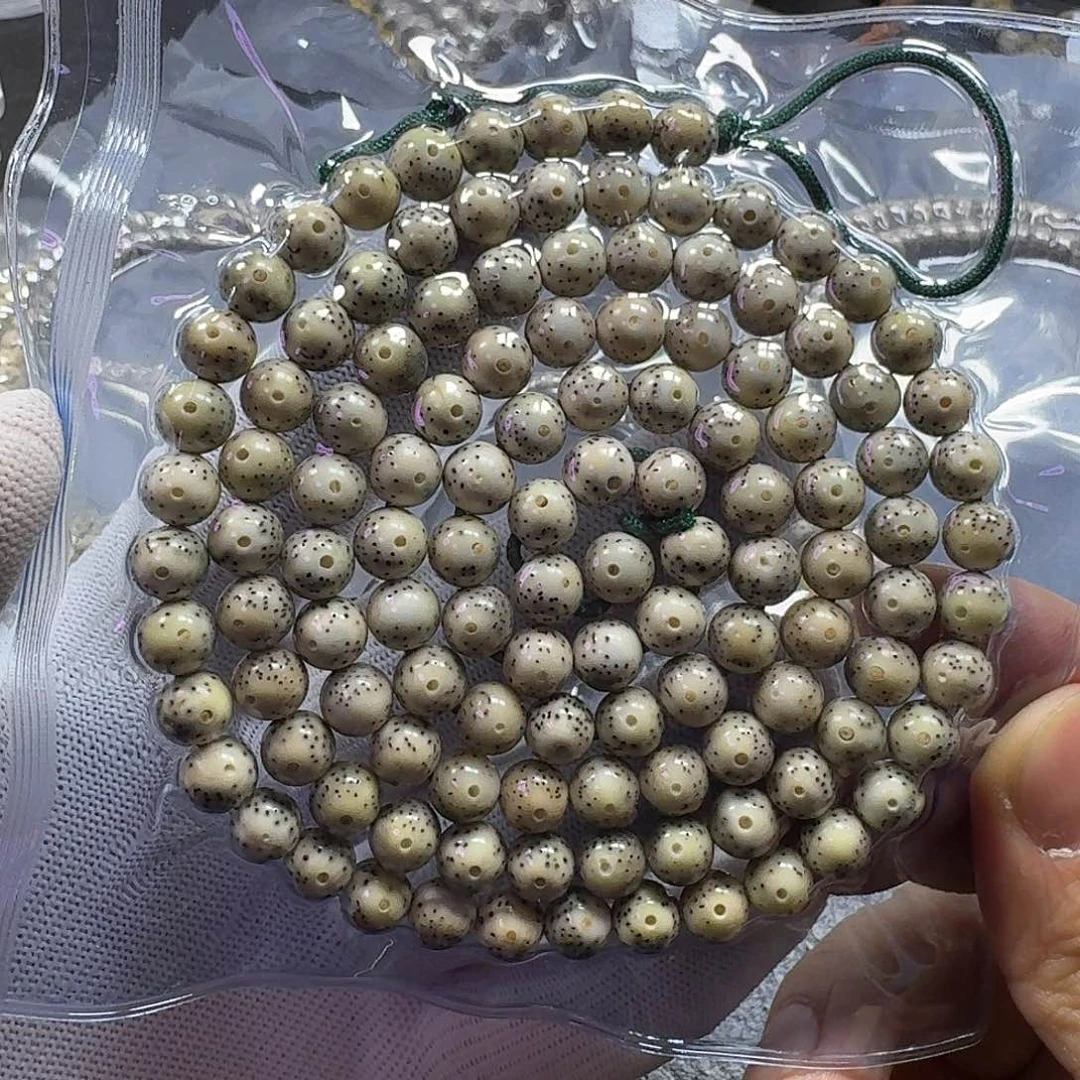 星月菩提手串星月菩提8mm石玉料圆珠（轻微走色）