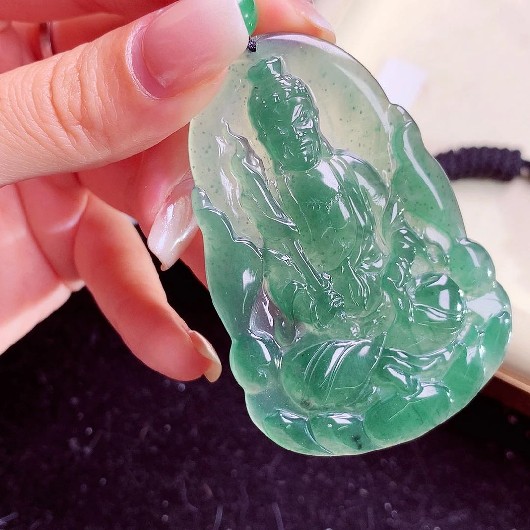 颈饰未镶嵌翡翠天然