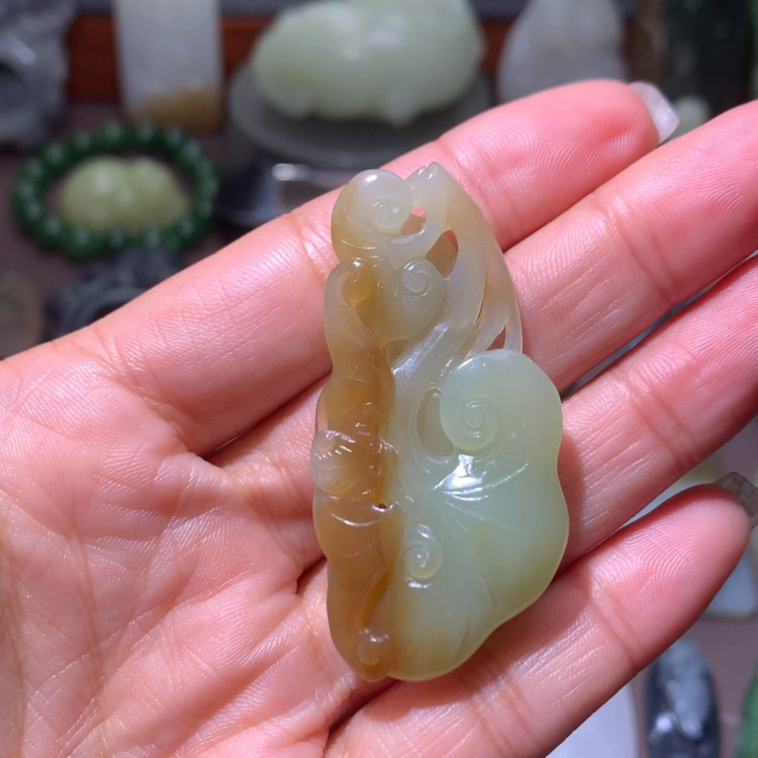 颈饰未镶嵌和田玉