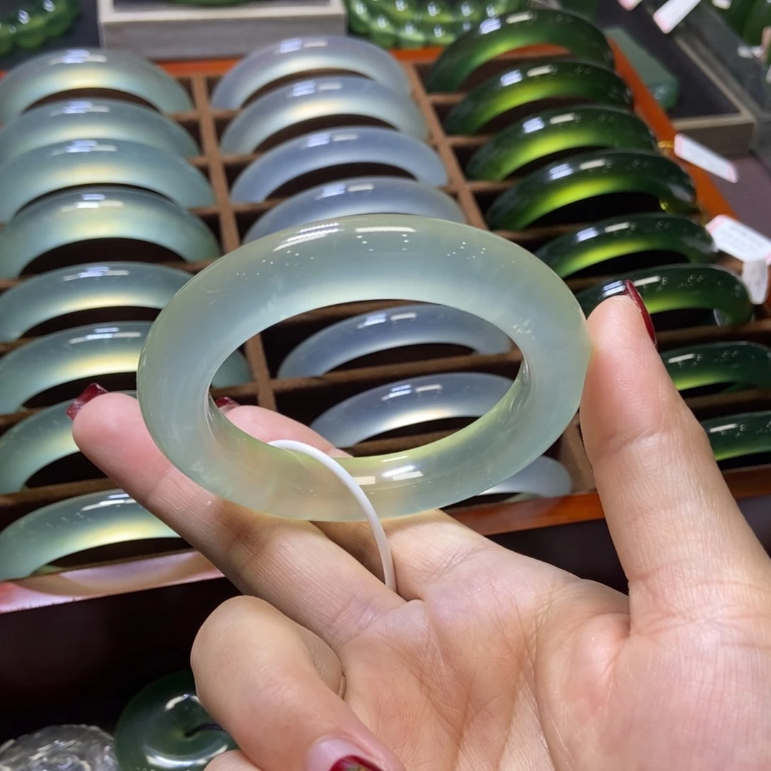 蛇纹石玉手镯54未镶嵌