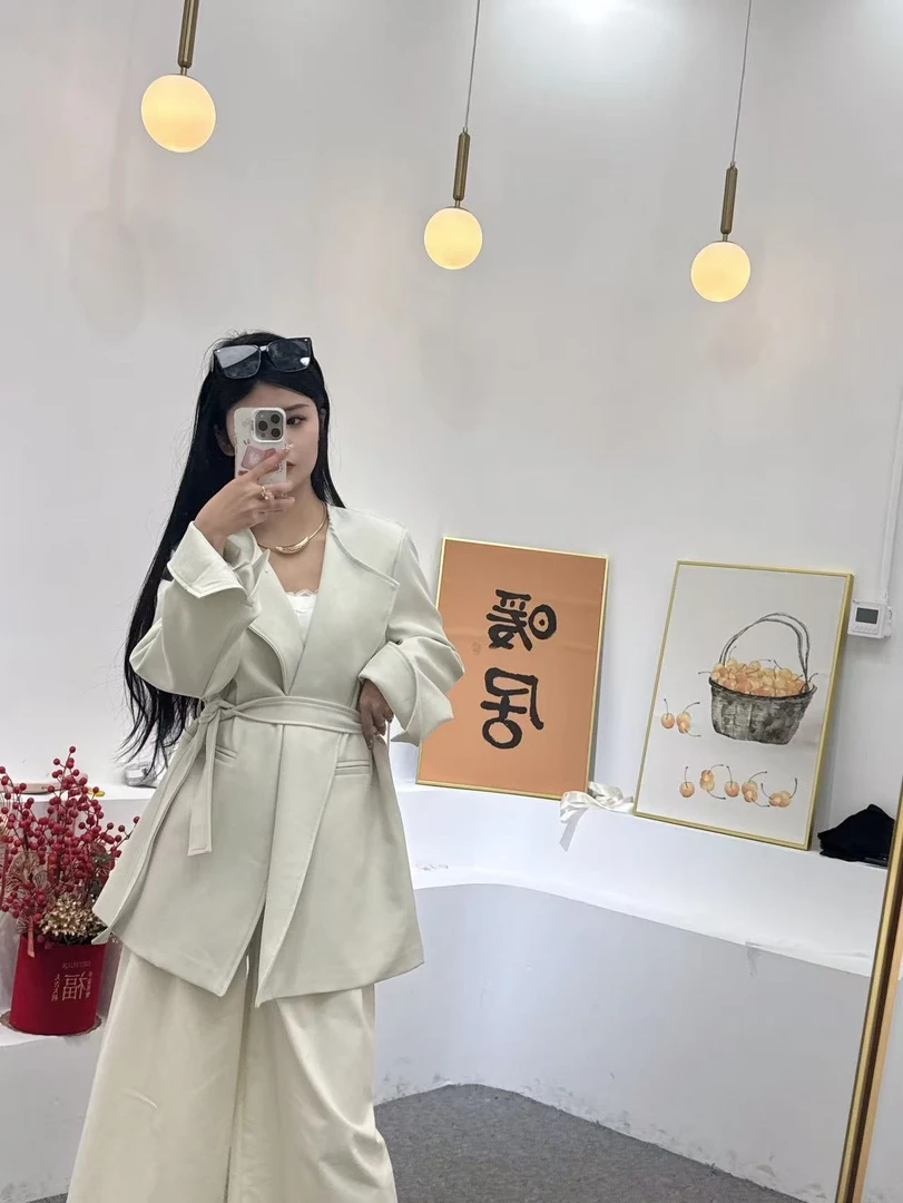 2025春季新款气质复古轻奢宽松显瘦翻领风衣外套女常规款