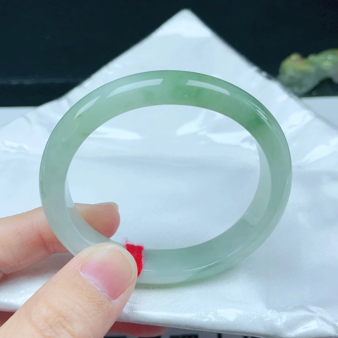 未镶嵌手镯翡翠52