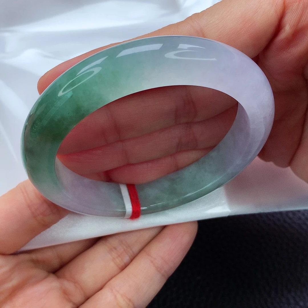 未镶嵌手镯翡翠54.6 局部起光 底部有小棉