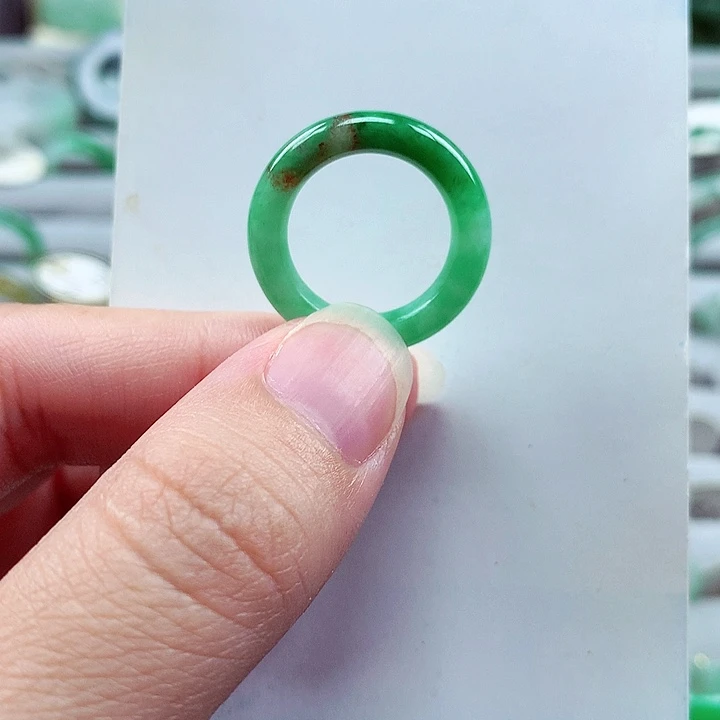 翡翠戒指未镶嵌9.10号