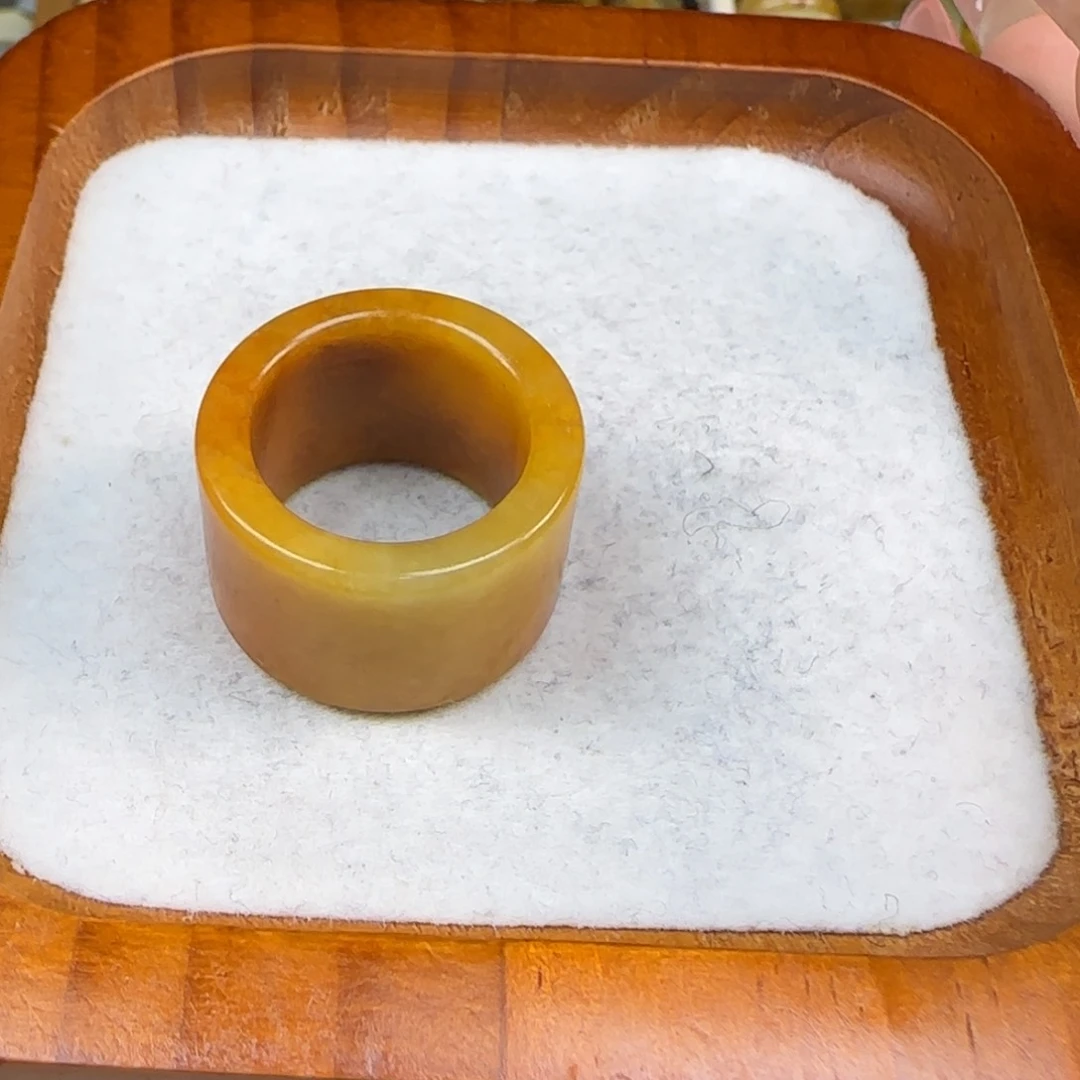 蛇纹石玉合金内径18.5鍾**?