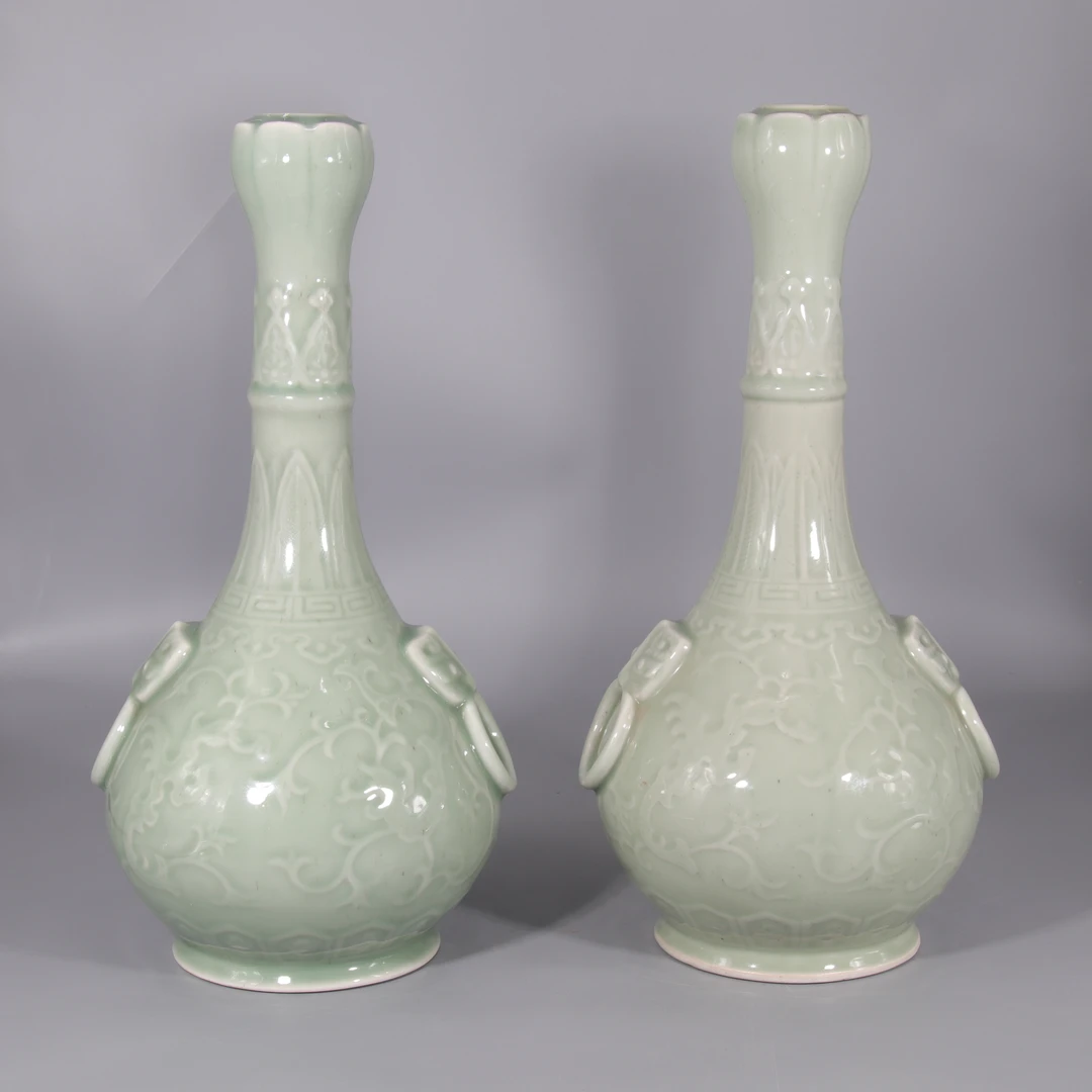 青釉龙纹双耳瓶一对  H501-111/112