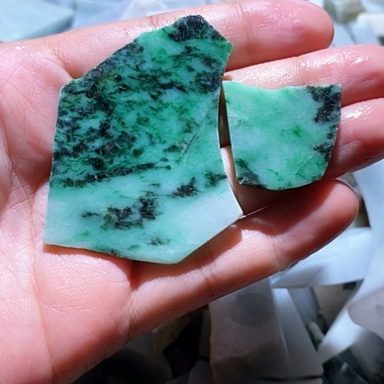 散珠翡翠边角料19