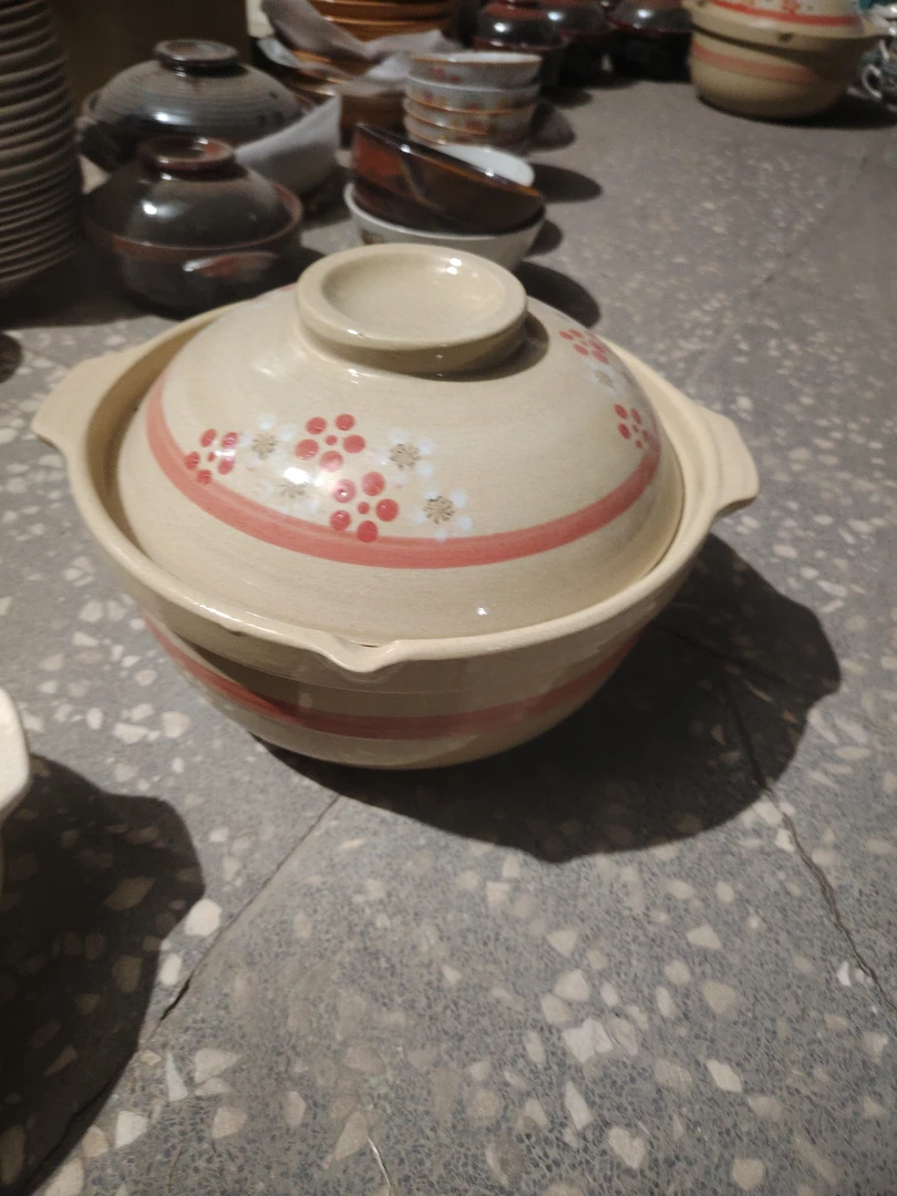 陶瓷盘子碗啥都有