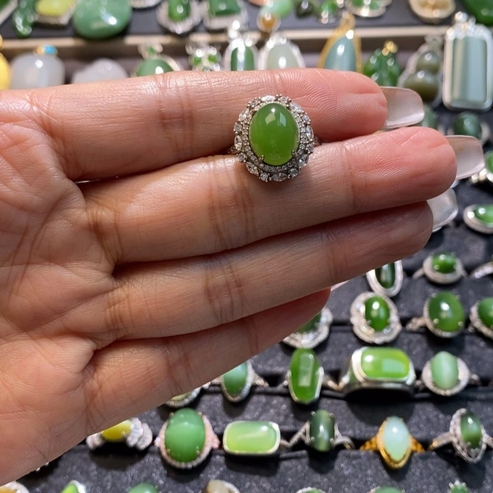 L***e和田玉银S925镶嵌挂件