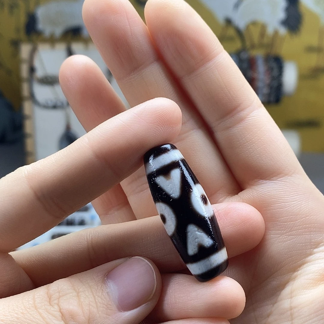 玛瑙/玉髓散珠三眼