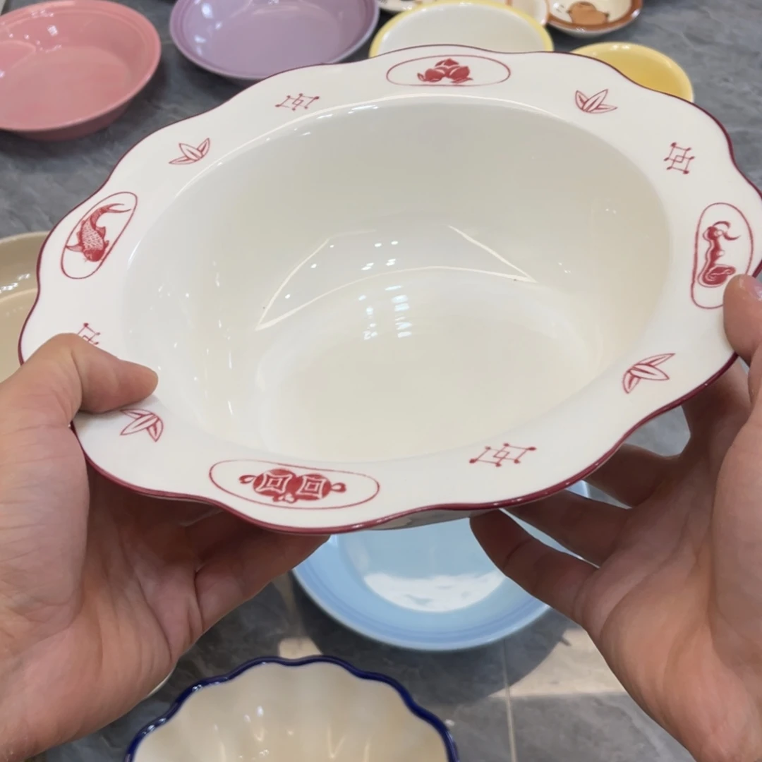 陶瓷微瑕餐具介意勿拍，满18飞！