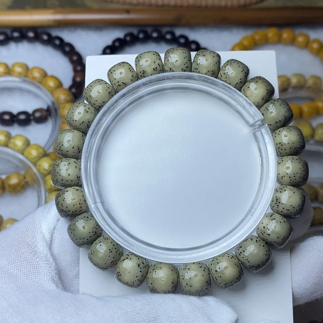 手串星月菩提10冰绿大眼