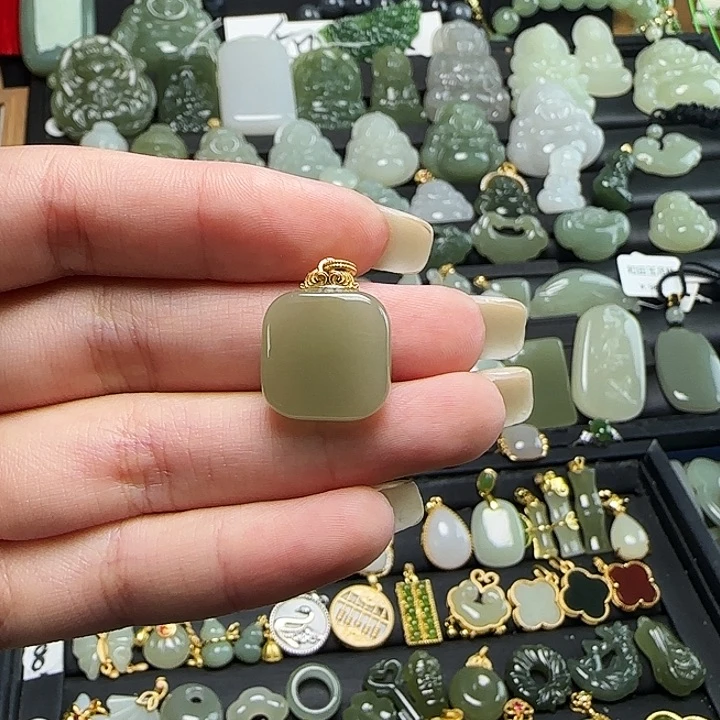 颈饰银S925镶嵌和田玉