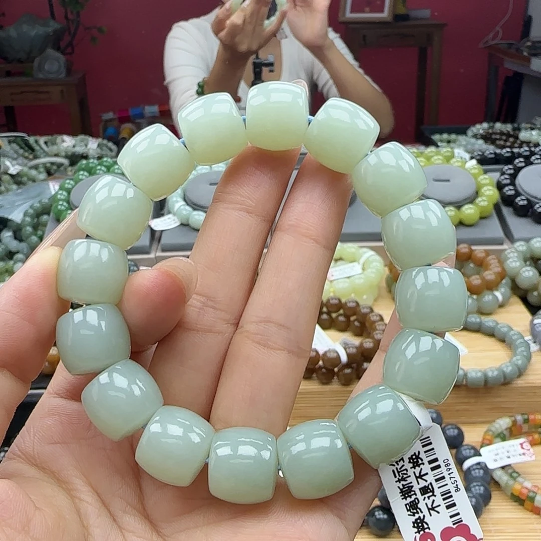和田玉未镶嵌手串