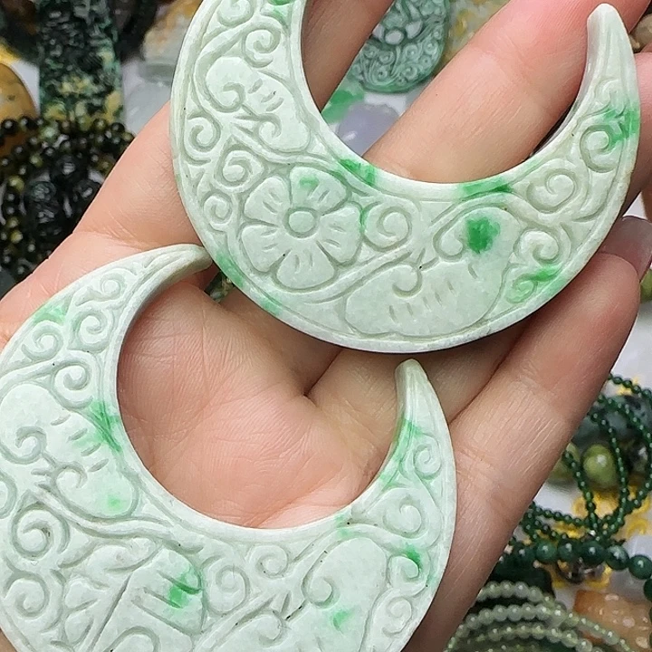 翡翠未镶嵌颈饰天然A货多样发货，只发一件