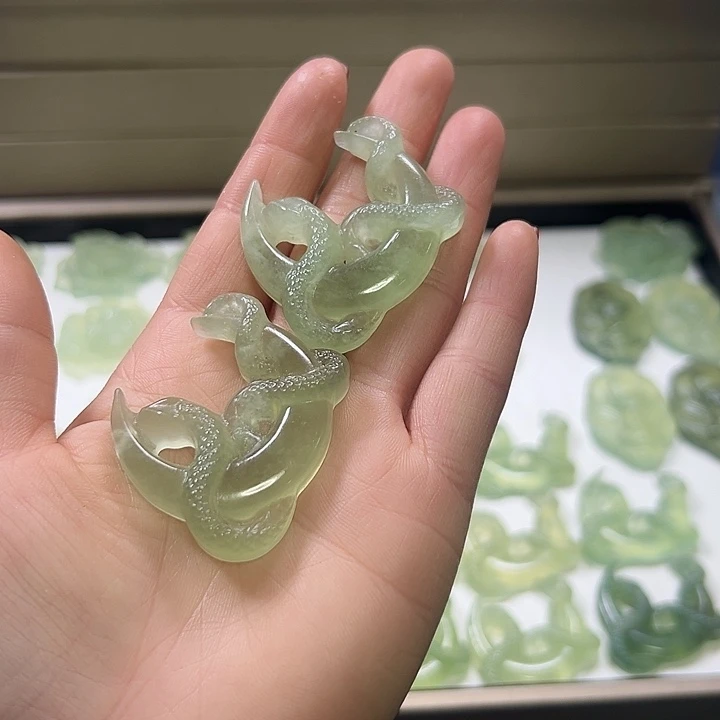 蛇纹石玉颈饰未镶嵌好***喵