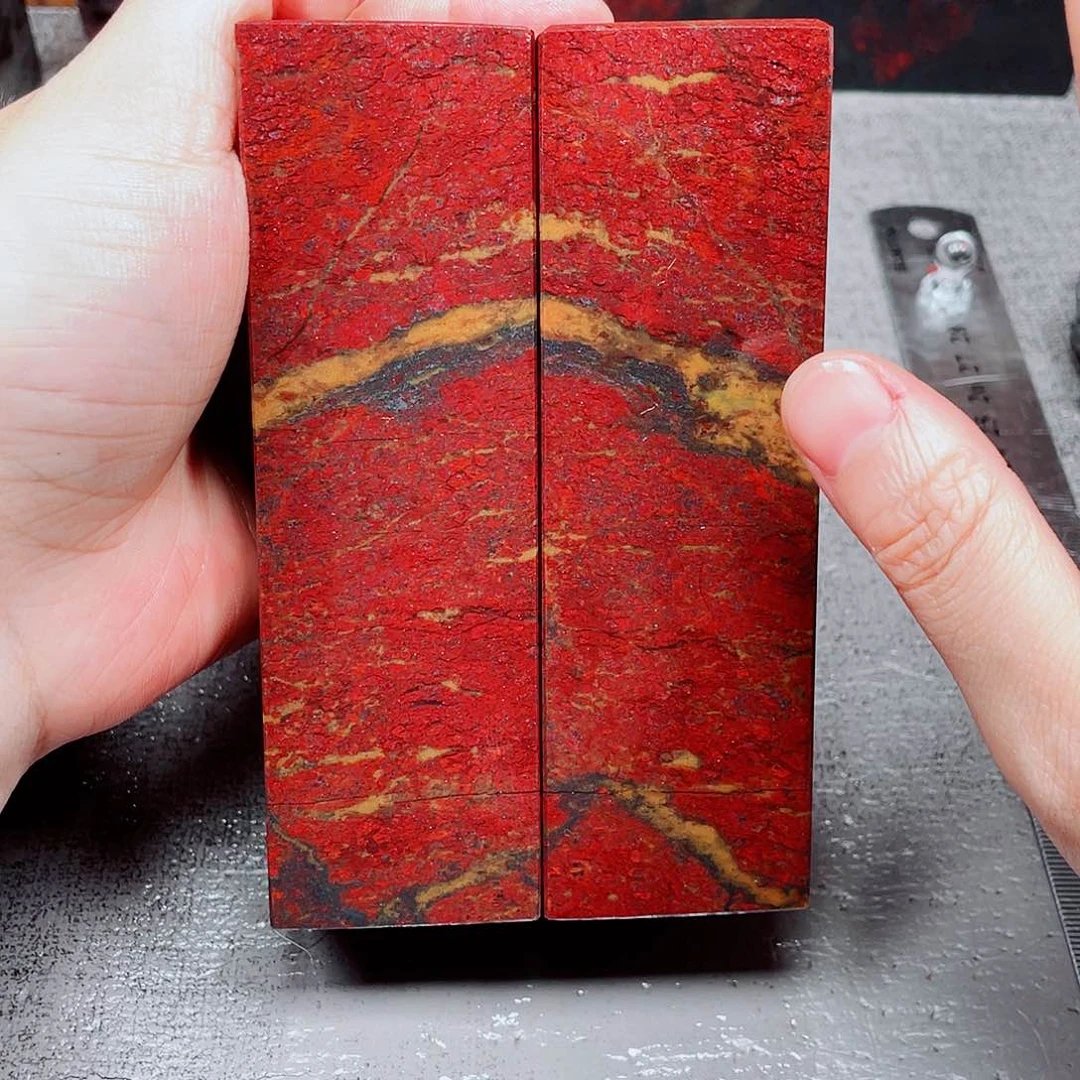 玉汉**韵桂林鸡血玉素章3.8左右乾坤料老虎洞