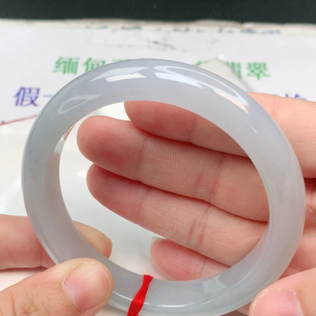 翡翠手镯未镶嵌58-60圈
