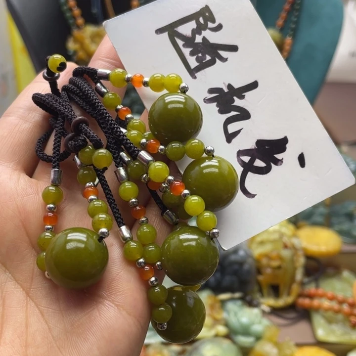 蛇纹石玉合金颈饰