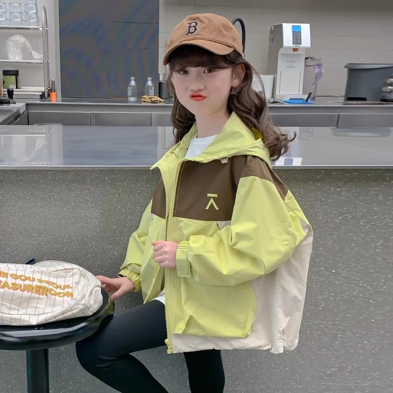 女童连帽冲锋衣外套春装2025新款洋气大童女孩春秋季儿童拼色上衣