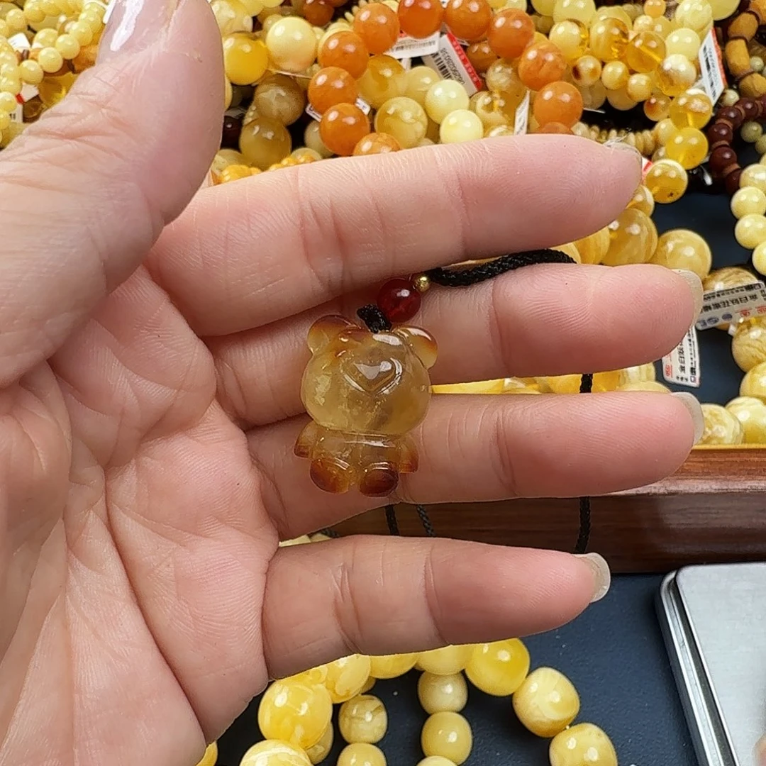 琥珀未镶嵌珠宝奇石