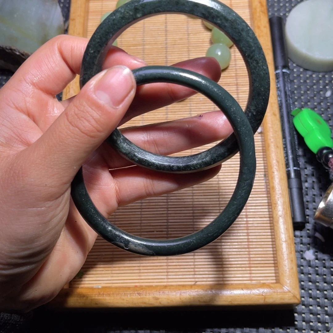 未镶嵌和田玉车挂