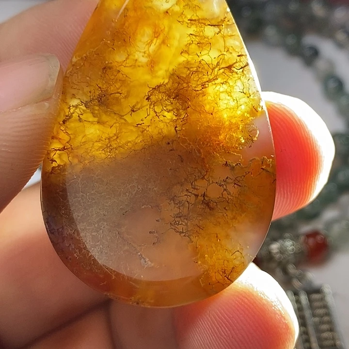 可***乐玛瑙/玉髓未镶嵌颈饰