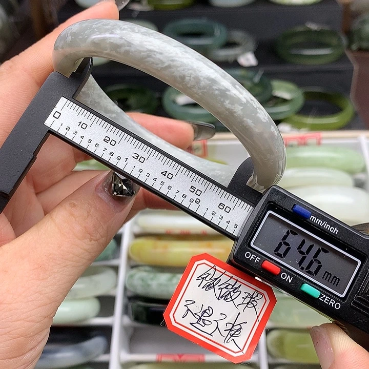 蛇纹石玉手镯未镶嵌734