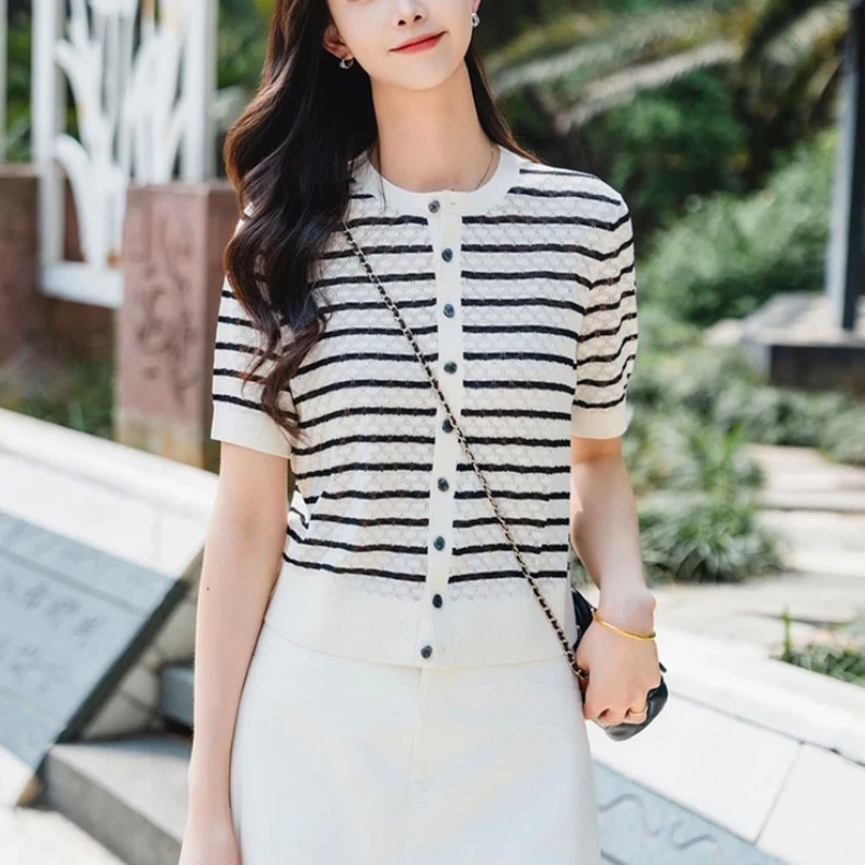 GIRDEAR/哥弟新款法式精致条纹T恤百搭圆领短袖针织开衫148005