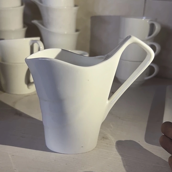 国营尾货骨瓷奶杯一个