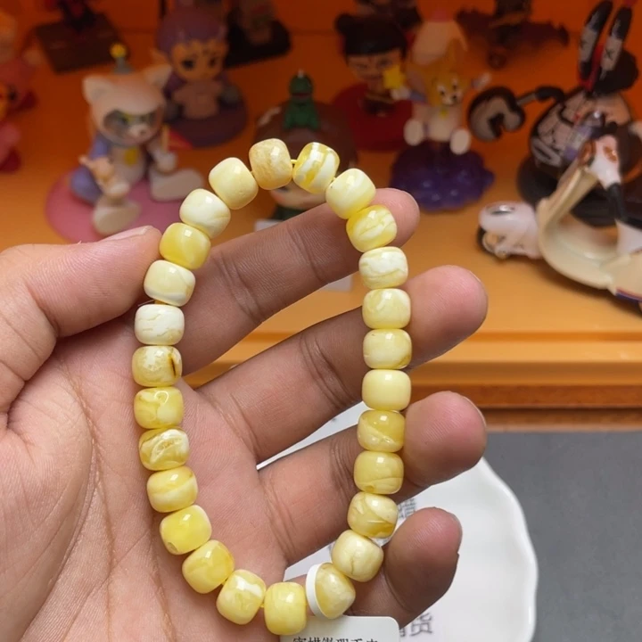 未镶嵌琥珀珠宝奇石