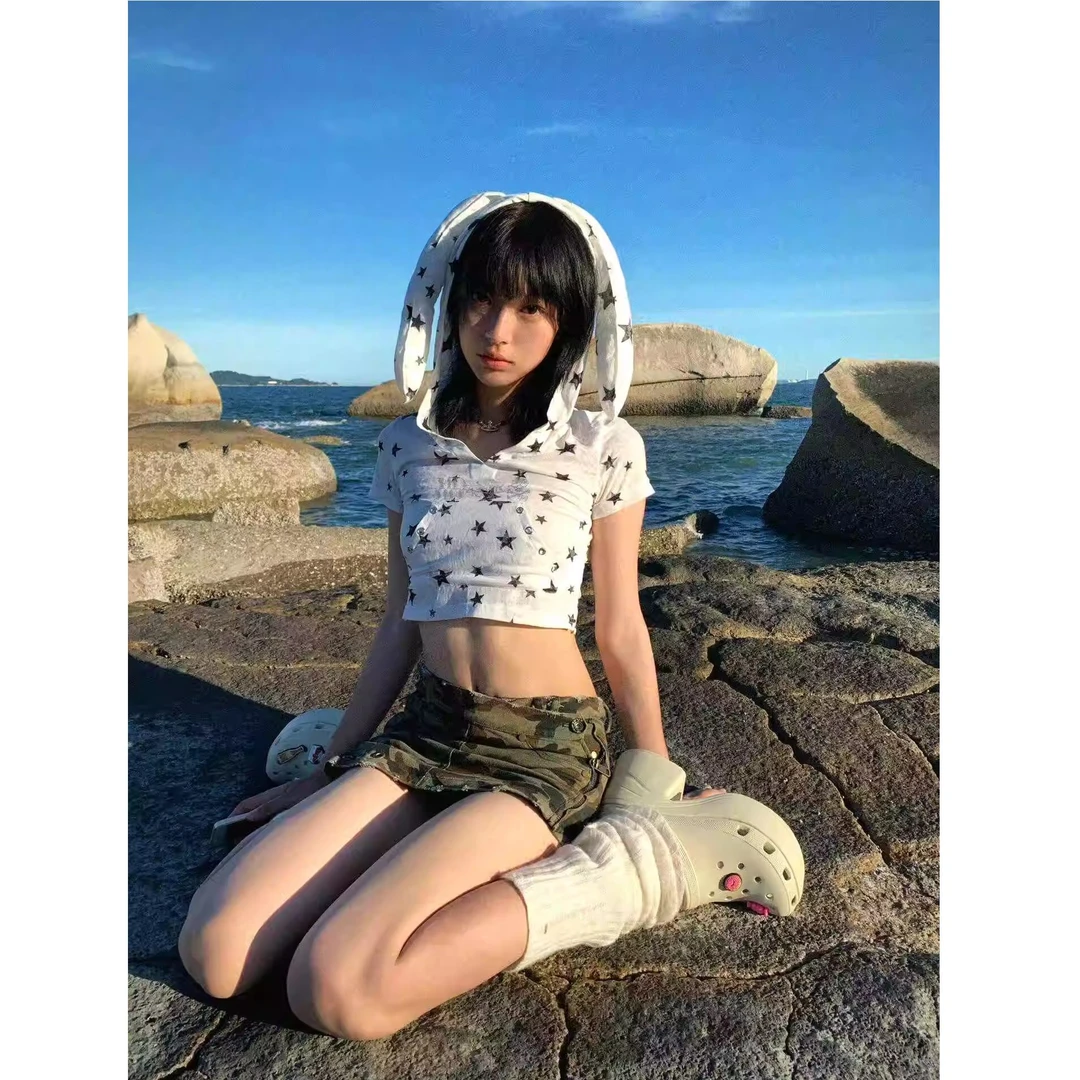 纯欲辣妹星星印花兔耳朵连帽短袖T恤女夏季y2k千禧辣妹短款上衣潮