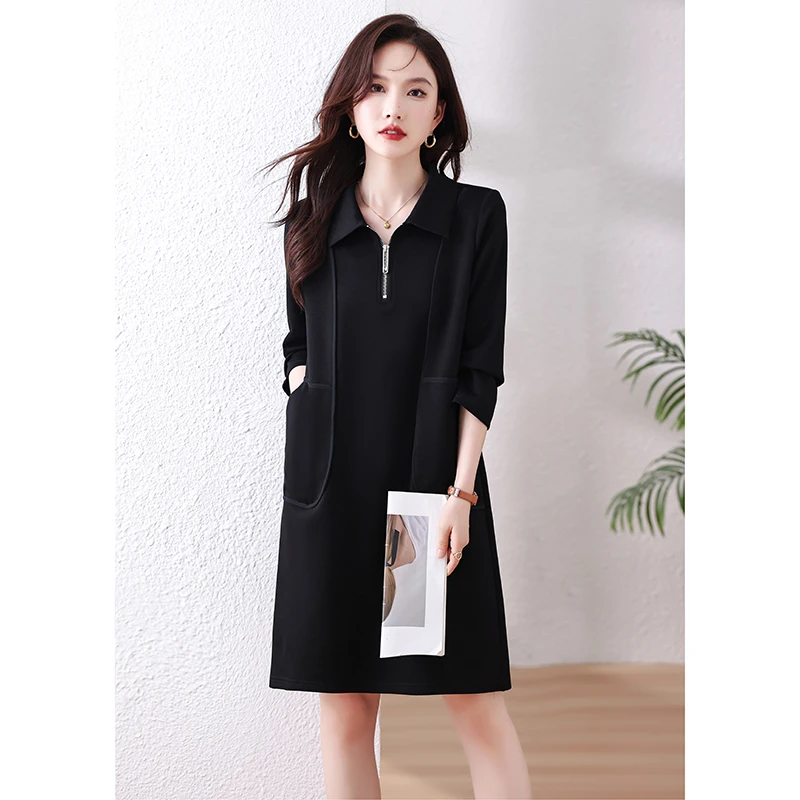 黑色半拉链设计翻领七分袖连衣裙2025秋季新款宽松显瘦卫衣中长裙