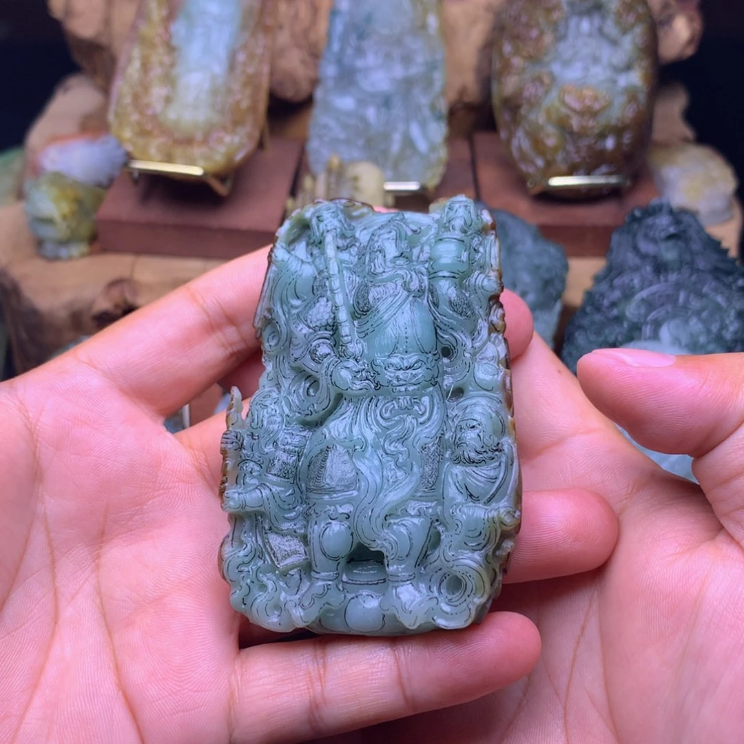 用***4定制翡翠未镶嵌翡翠