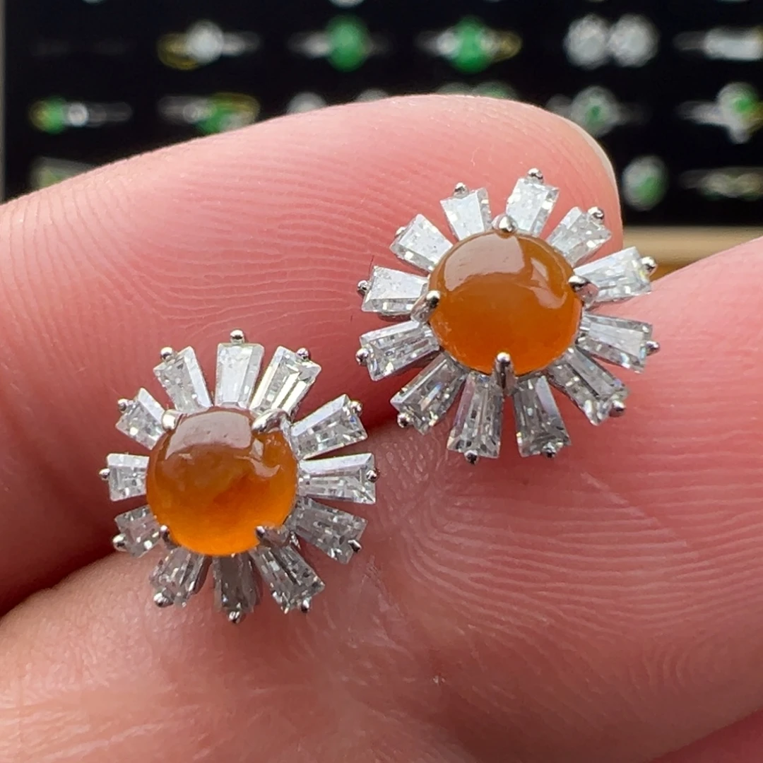 翡翠18K金镶嵌耳饰蛋面4.9