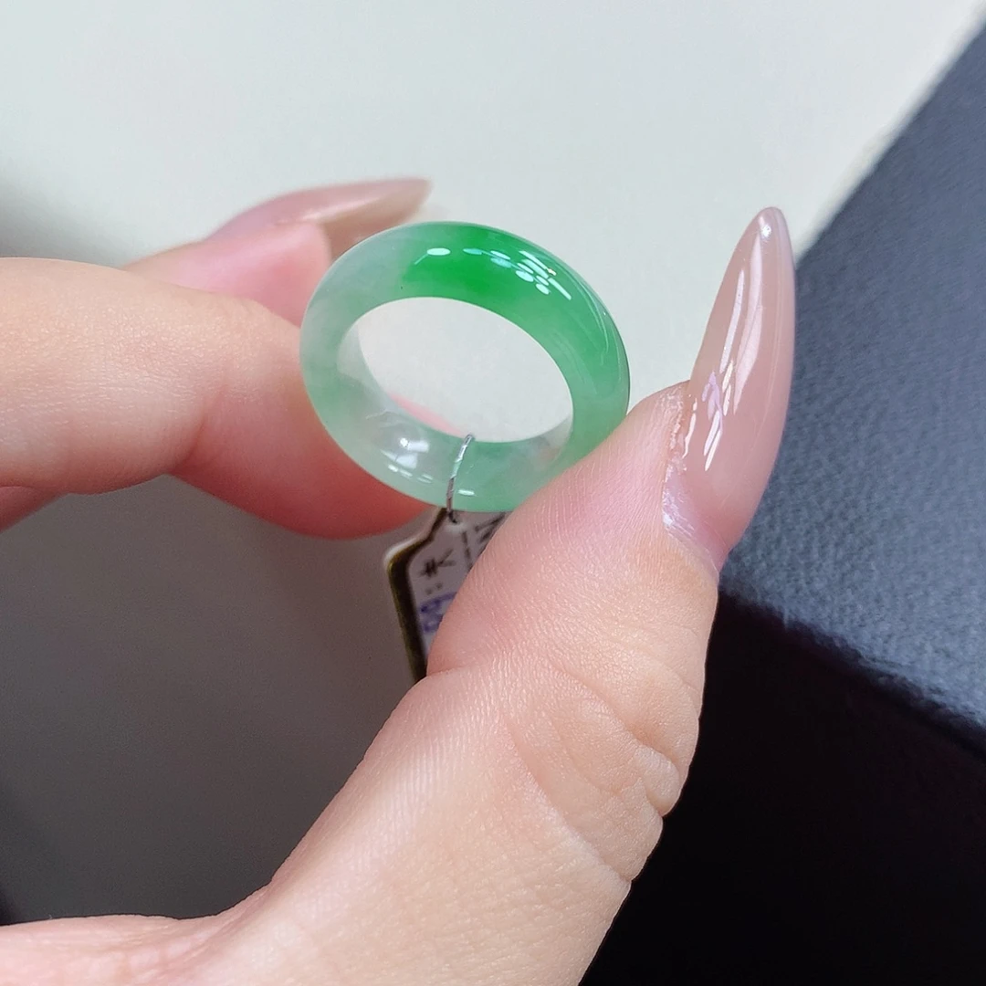 翡翠未镶嵌戒指6号