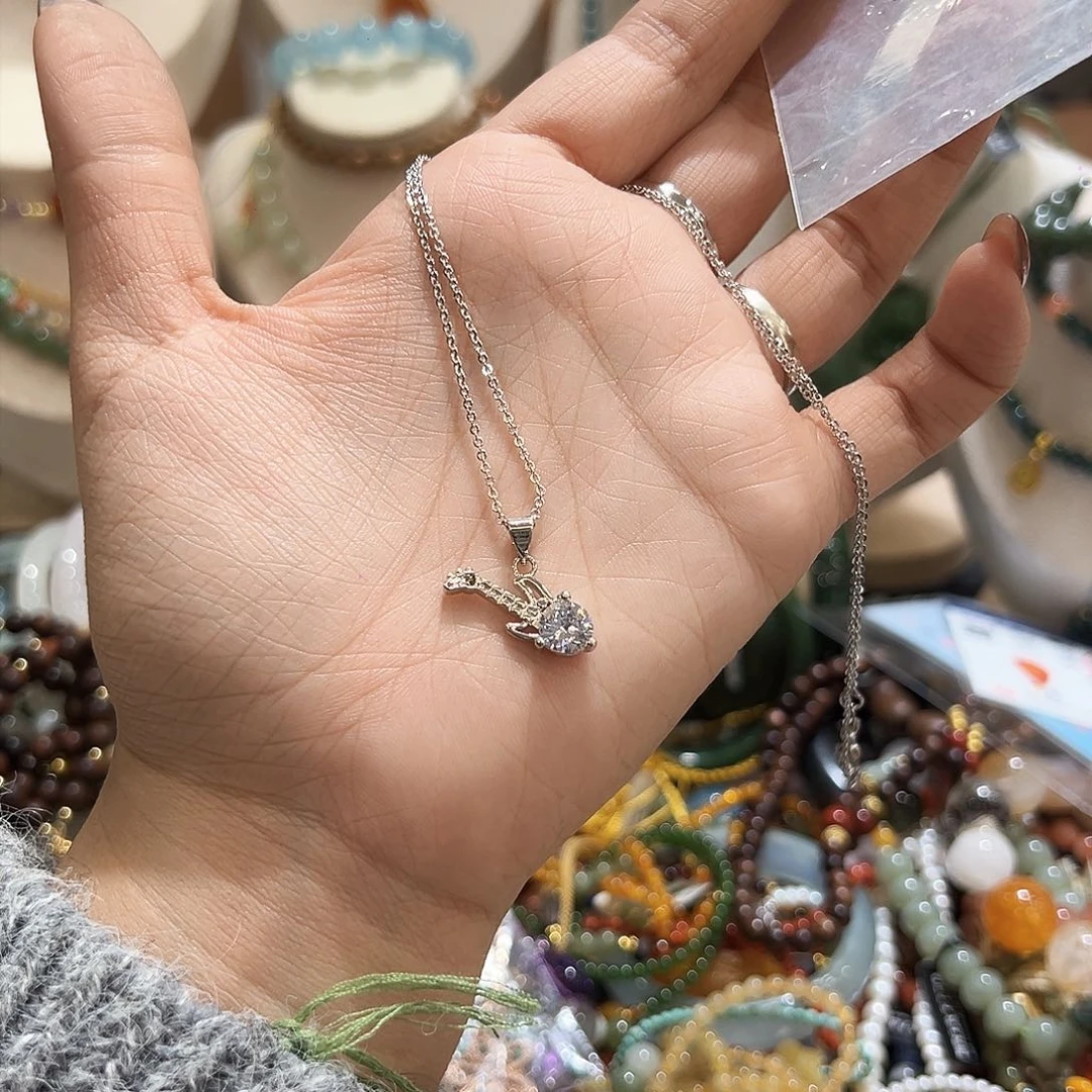 合金颈饰玛瑙/玉髓声****话