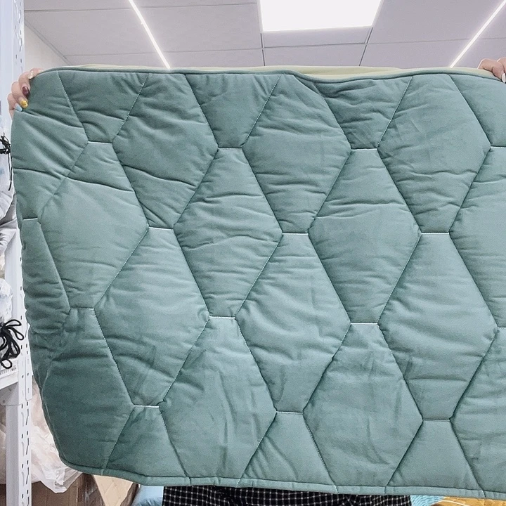 毛绒啦咯啦咯啦咯啦咯啦