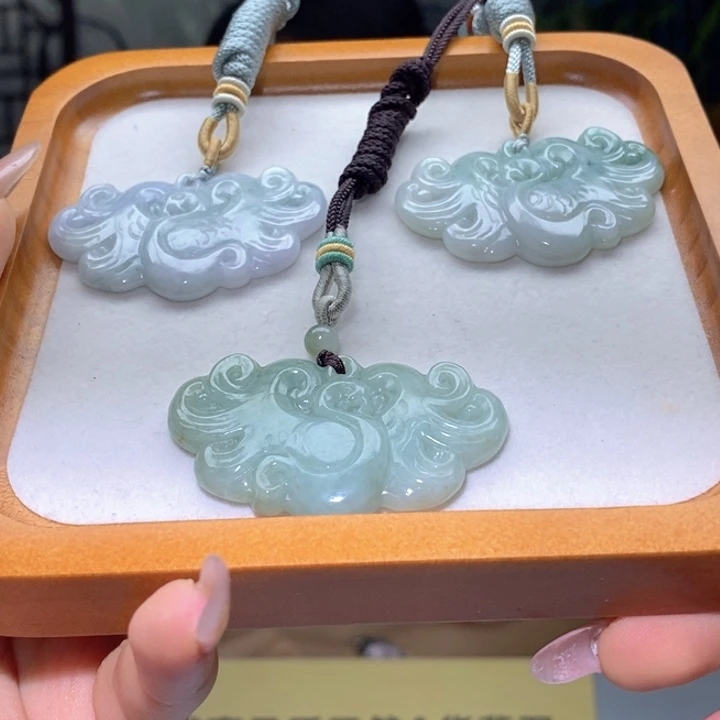 翡翠挂件未镶嵌多样性发货翡翠